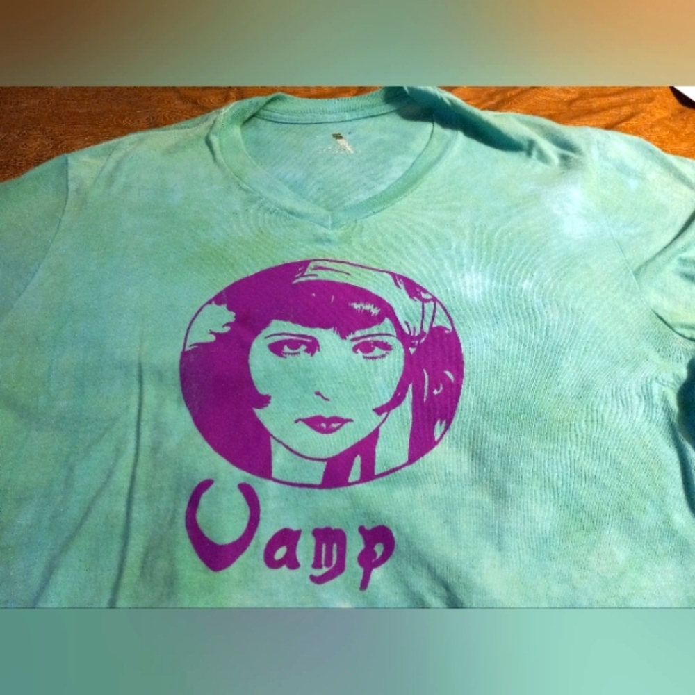 SALE! Louise Brooks Vamp tee, upcycled